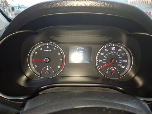 Used 2019 Kia Forte LXS image 17