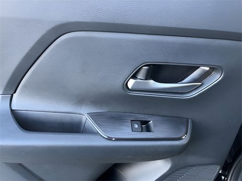 Used 2025 Nissan Kicks SV image 24