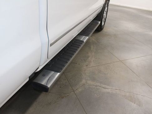 Used 2019 Chevrolet Silverado 2500 High Country w/ Duramax Plus Package image 13