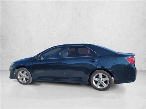 Used 2014 Toyota Camry SE image 8