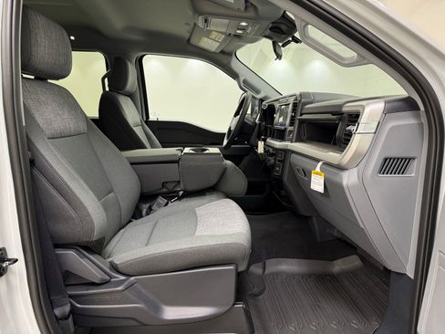 New 2026 Ford F250 XLT w/ FX4 Off-Road Package AWD/4WD image 26