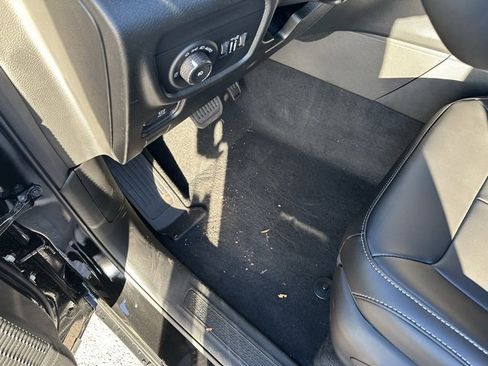 New 2025 Jeep Grand Cherokee L Limited image 24