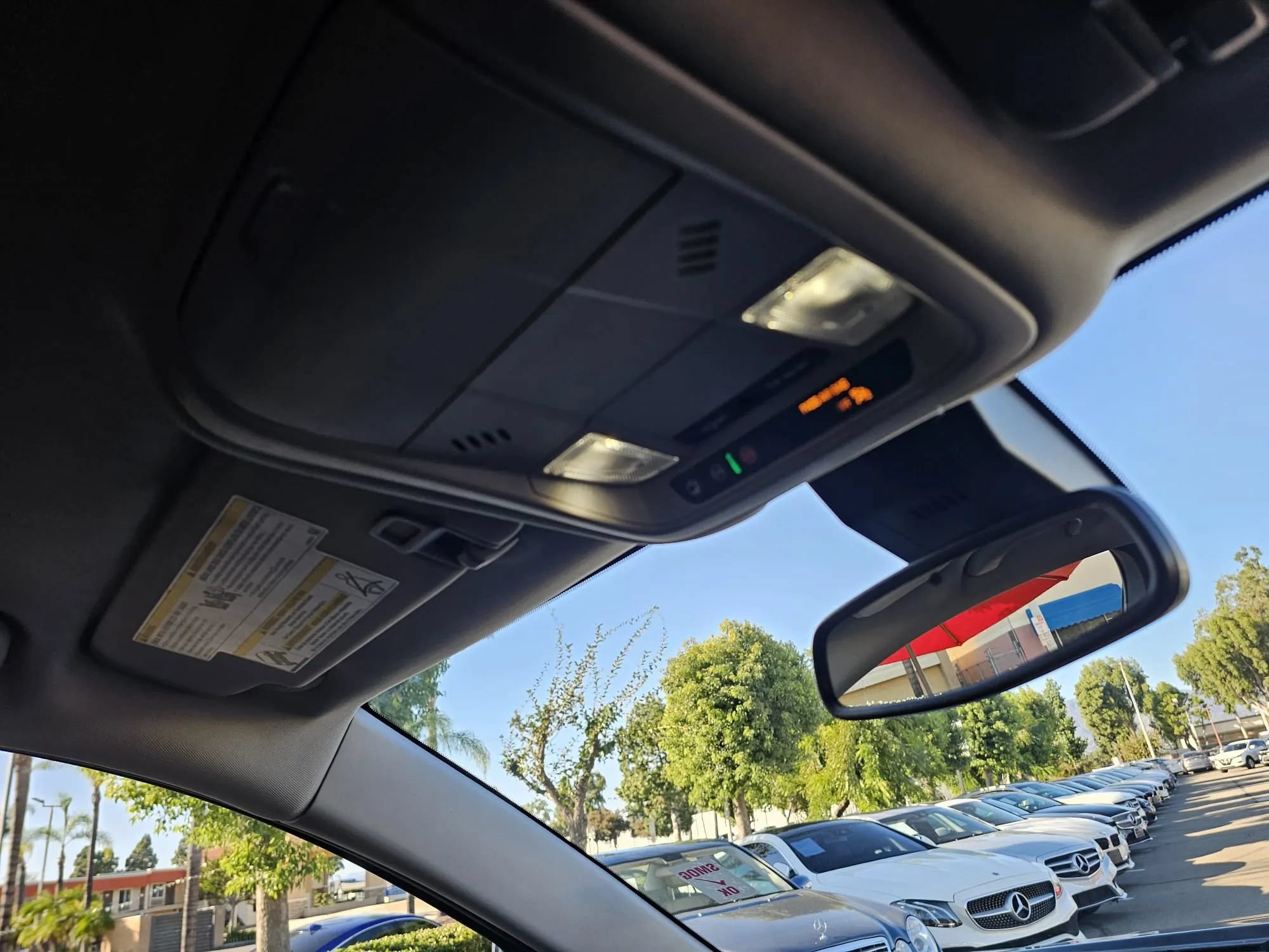 Used 2024 GMC Terrain SLE FWD image 32