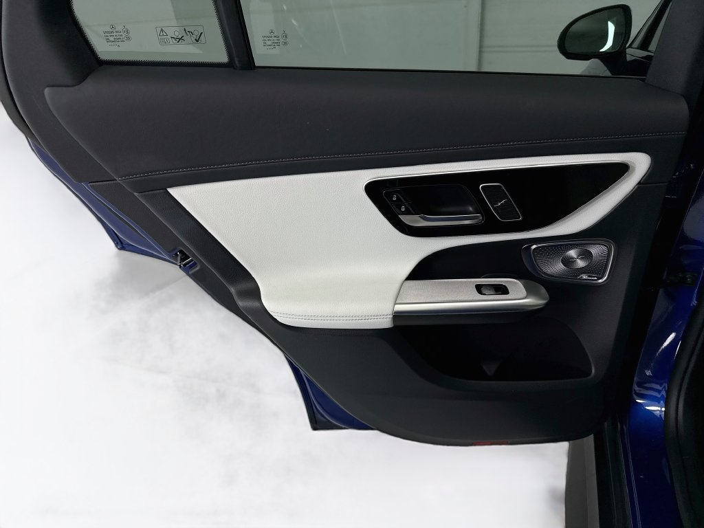 Certified 2026 Mercedes-Benz GLC 300 image 25