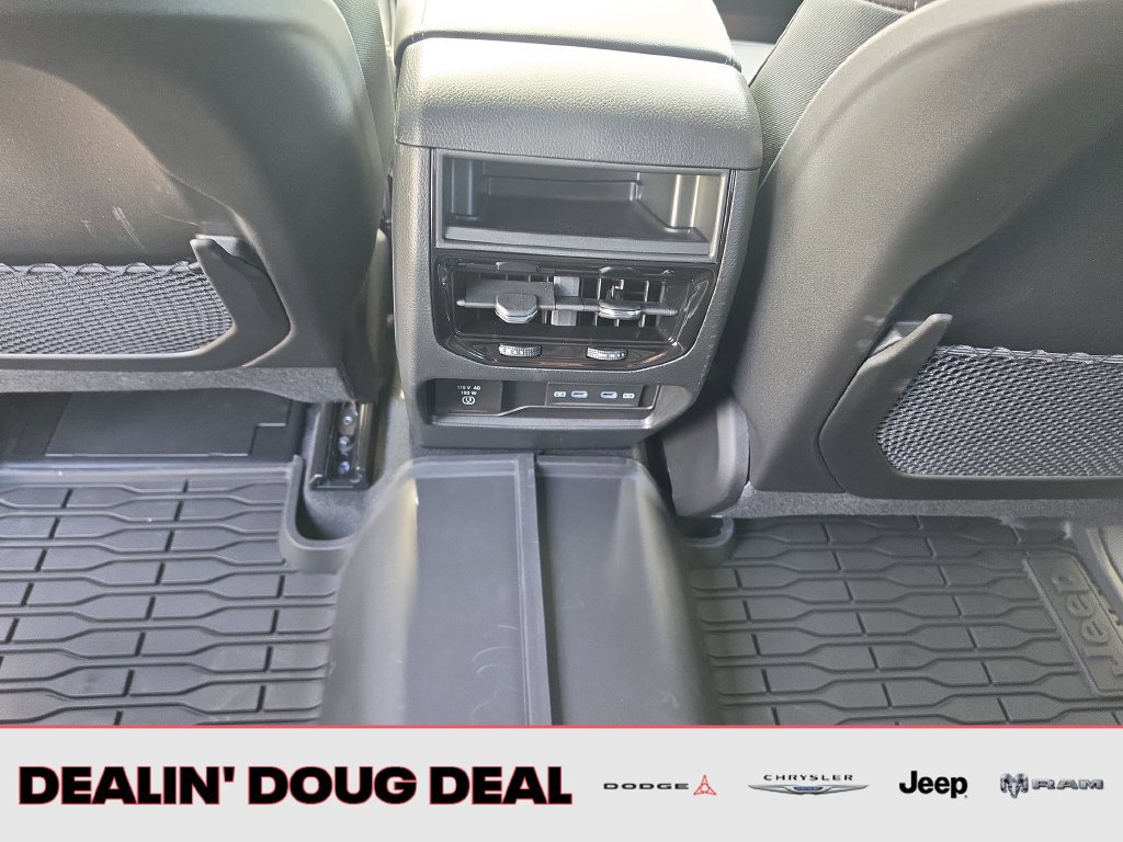 New 2027 Jeep Grand Cherokee Limited AWD/4WD image 26