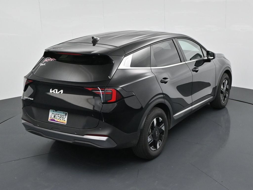 Used 2026 Kia Sportage LX FWD image 24