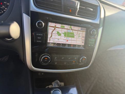 Used 2018 Nissan Altima 2.5 SR w/ SR Midnight Edition image 9