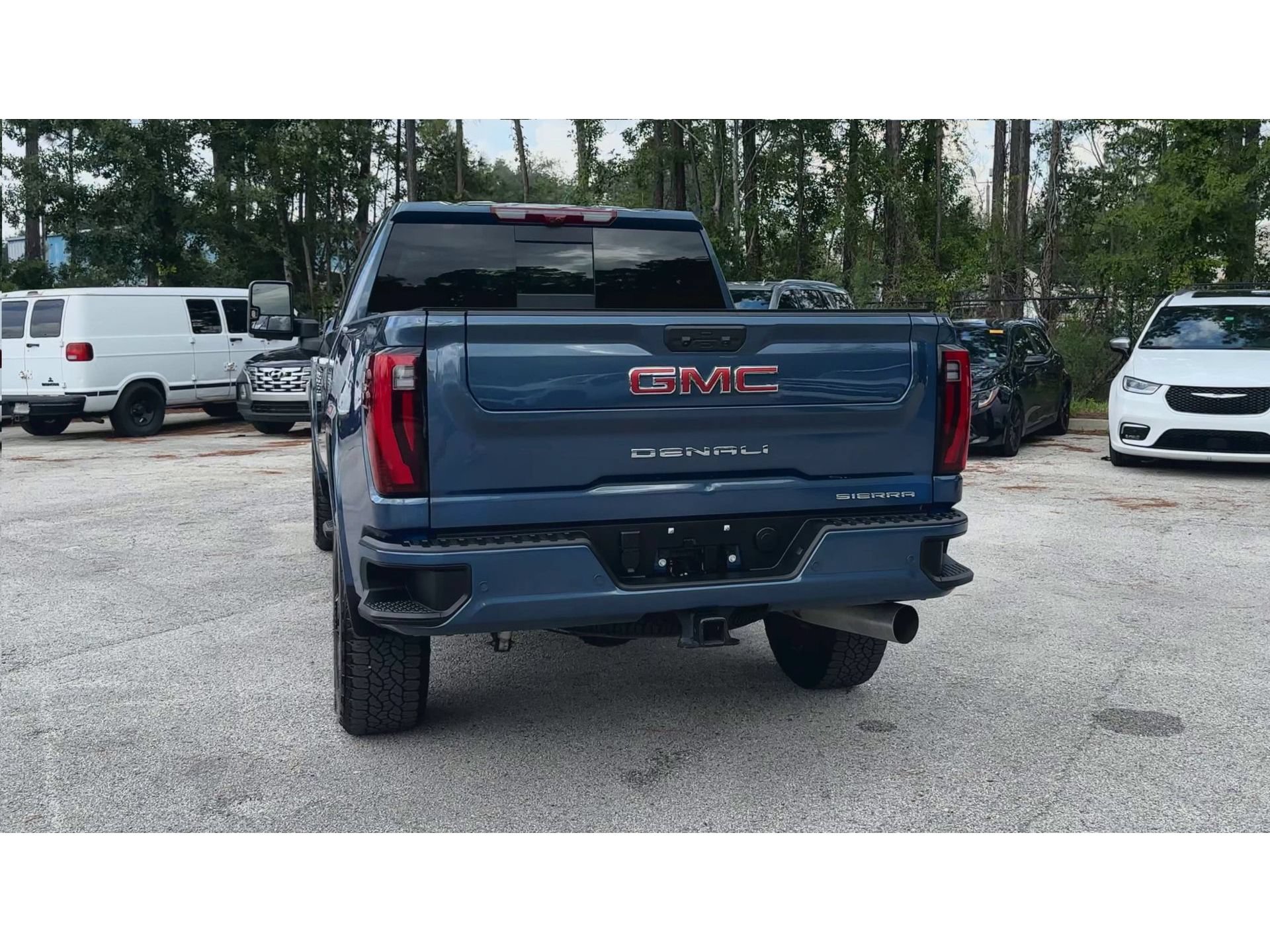 Certified 2026 GMC Sierra 2500 Denali w/ Denali Reserve Package AWD/4WD image 7