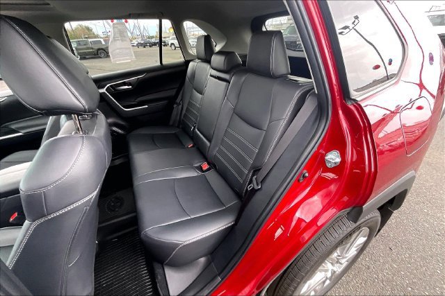 Used 2025 Toyota RAV4 XLE Premium w/ Weather Package AWD/4WD image 28