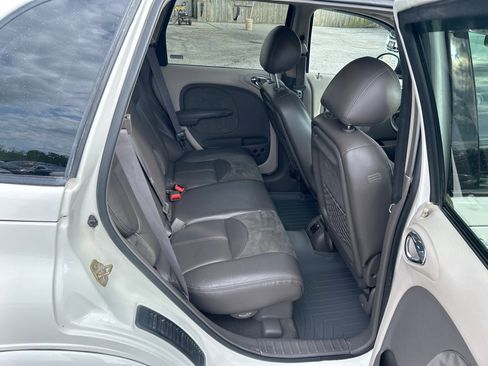 Used 2001 Chrysler PT Cruiser FWD image 12