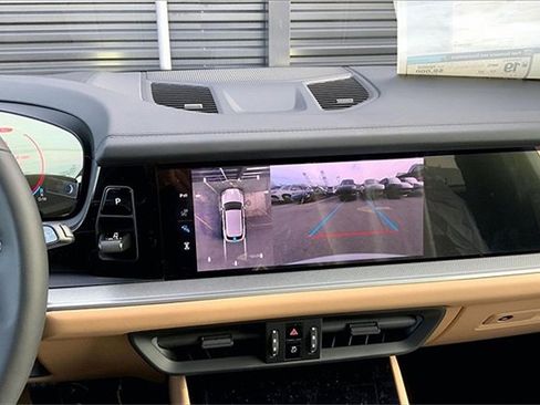 New 2026 Porsche Cayenne image 24