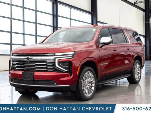 New 2026 Chevrolet Suburban Premier w/ Sun And Tow Package AWD/4WD image 22