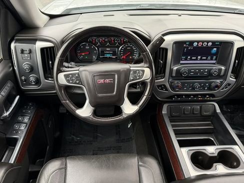 Used 2018 GMC Sierra 1500 SLT image 12