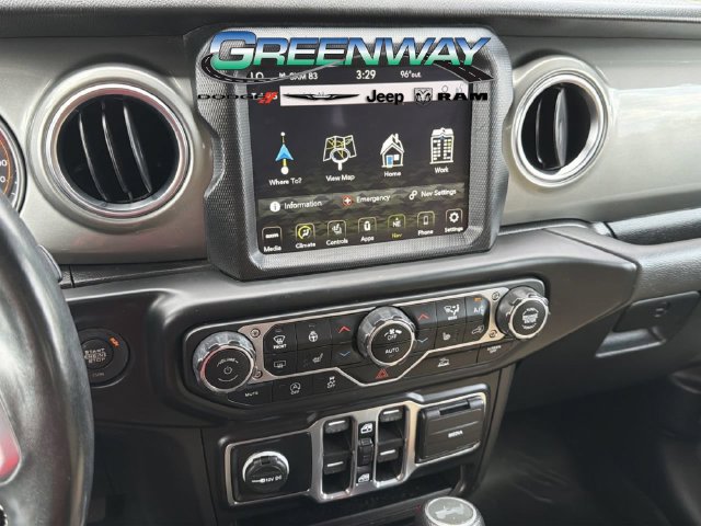 Used 2022 Jeep Wrangler Unlimited Sahara w/ Cold Weather Group AWD/4WD image 18