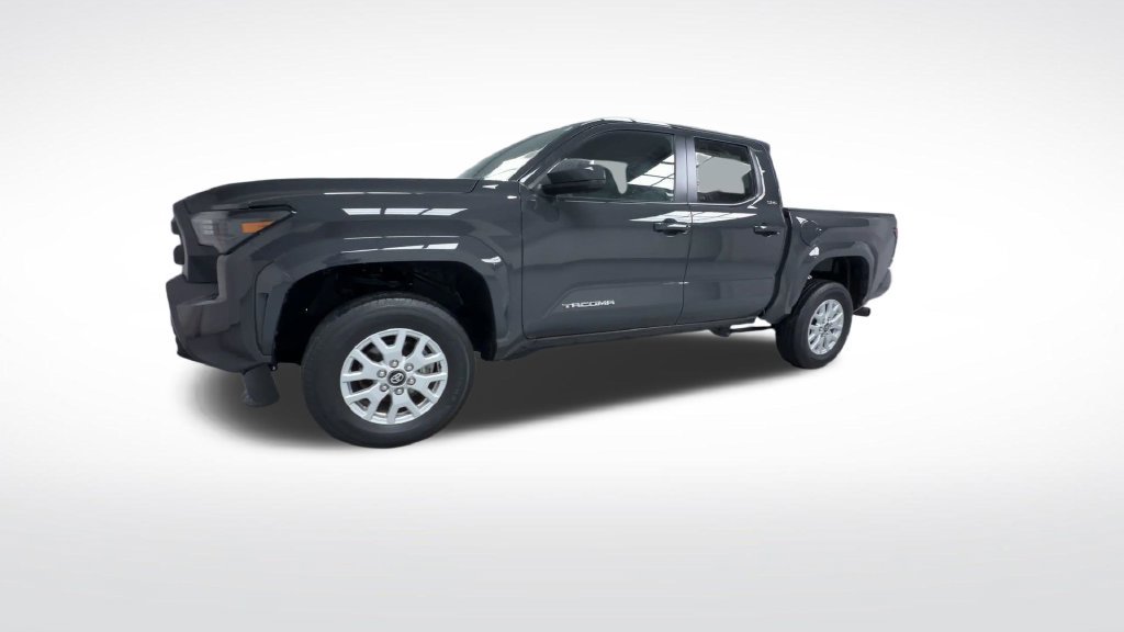 Certified 2024 Toyota Tacoma SR5 AWD/4WD image 5