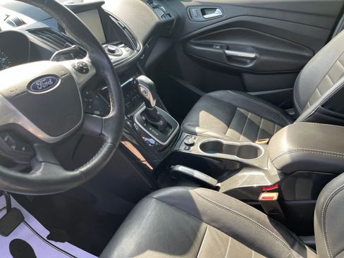 Used 2014 Ford Escape Titanium w/ Equipment Group 401A AWD/4WD image 28