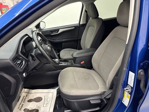 Used 2022 Ford Escape SE w/ Cold Weather Package image 13