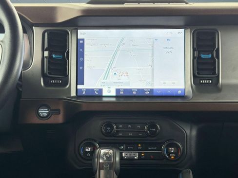 Used 2023 Ford Bronco Outer Banks AWD/4WD image 25