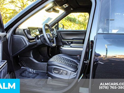 Used 2025 Rivian R1S Adventure image 17