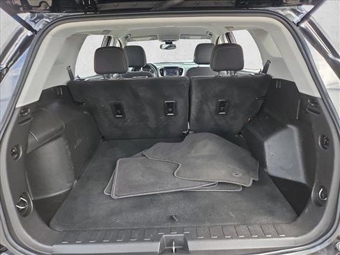 Used 2022 GMC Terrain SLE FWD image 14