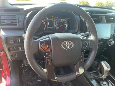 Used 2024 Toyota 4Runner TRD Off-Road image 9