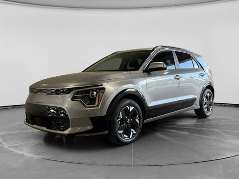 Used 2024 Kia Niro Wind FWD image 39