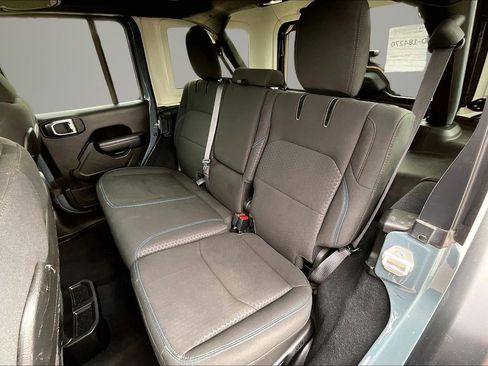Used 2024 Jeep Wrangler Unlimited Rubicon 4xe AWD/4WD image 22