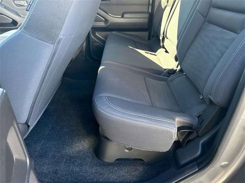 Certified 2023 Nissan Frontier SV w/ Midnight Edition Package image 30