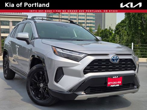 Used 2024 Toyota RAV4 SE w/ Convenience Package AWD/4WD image 1