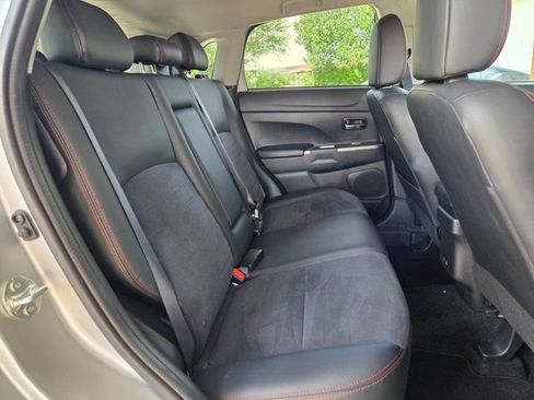Used 2025 Mitsubishi Outlander Sport SE AWD/4WD image 26