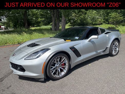 Used 2015 Chevrolet Corvette Z06 w/ 2LZ Preferred Equipment Group RWD image 1