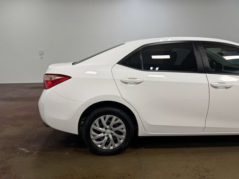 Used 2017 Toyota Corolla L FWD image 33