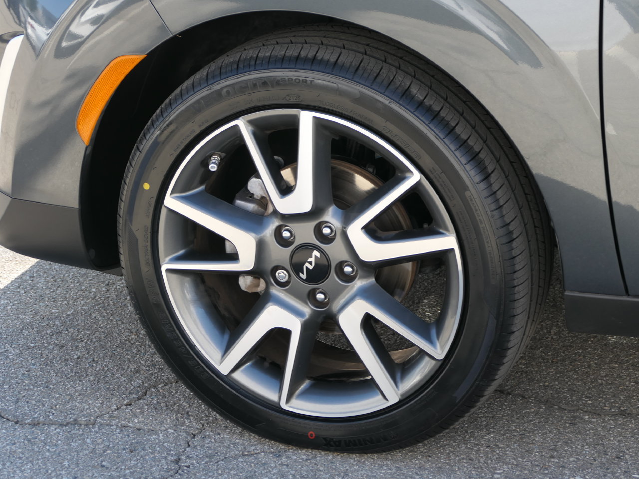 Used 2024 Kia Soul EX w/ EX Designer Package FWD image 11
