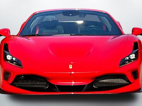 Used 2022 Ferrari F8 Tributo RWD image 2