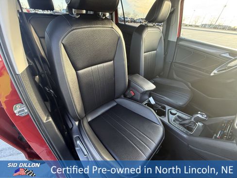 Used 2022 Volkswagen Tiguan SE image 20