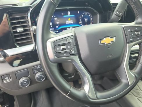 Used 2023 Chevrolet Silverado 1500 LT RWD image 14