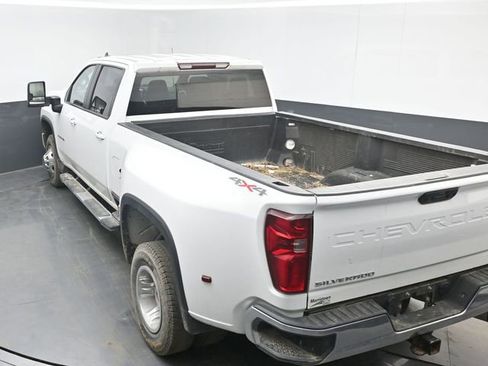 Used 2023 Chevrolet Silverado 3500 LT AWD/4WD image 23