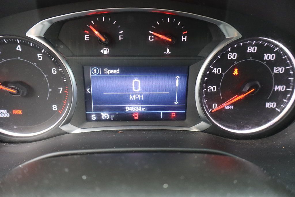Used 2020 GMC Acadia SLE FWD image 3