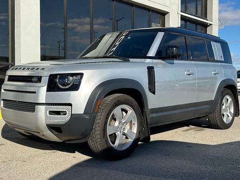 Used 2020 Land Rover Defender 110 First Edition image 5