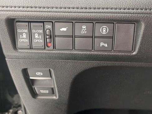 Used 2023 Honda Odyssey Touring image 15