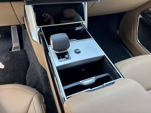 New 2026 Land Rover Range Rover SE AWD/4WD image 27