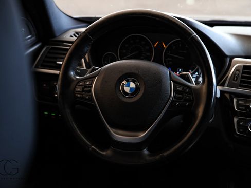 Used 2017 BMW 340i xDrive Sedan AWD/4WD image 27