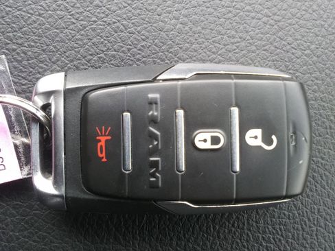 Used 2024 RAM 1500 Big Horn image 16