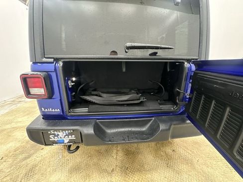 Used 2018 Jeep Wrangler Sport image 21