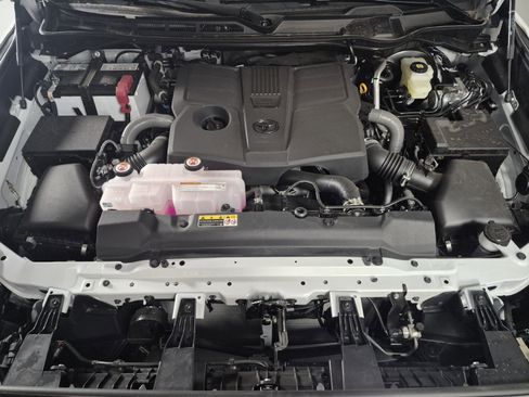 New 2026 Toyota Tundra Platinum AWD/4WD image 8