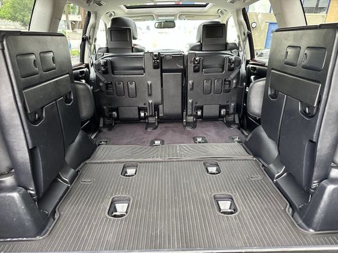 Used 2014 Lexus LX 570 4WD image 34