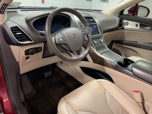 Used 2016 Lincoln MKX Reserve w/ Luxury Package image 4