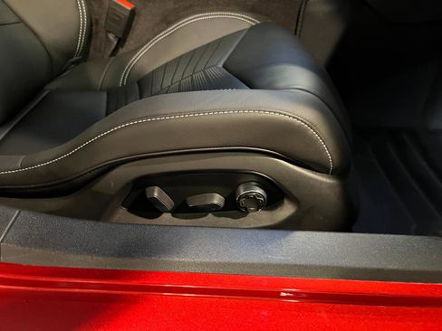 Used 2023 Chevrolet Corvette Z06 w/ Z07 Performance Package image 34