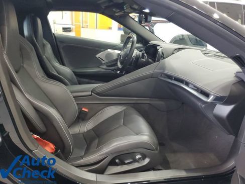 Used 2024 Chevrolet Corvette Stingray Preferred Cpe w/ Z51 Performance Package RWD image 9