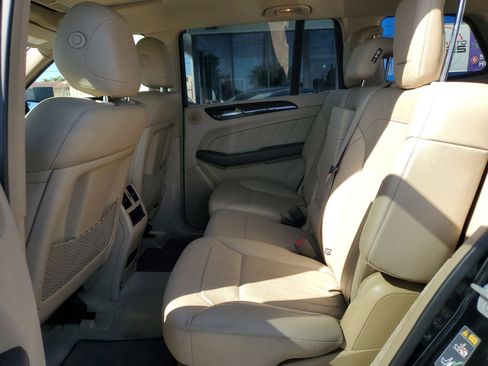 Used 2016 Mercedes-Benz GL 450 4MATIC w/ Premium I Package image 30